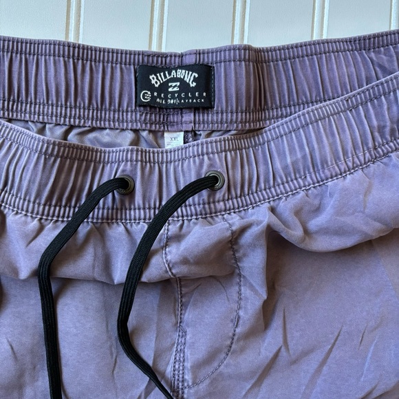 Billabong Swim Trunks - Picture 2 of 4